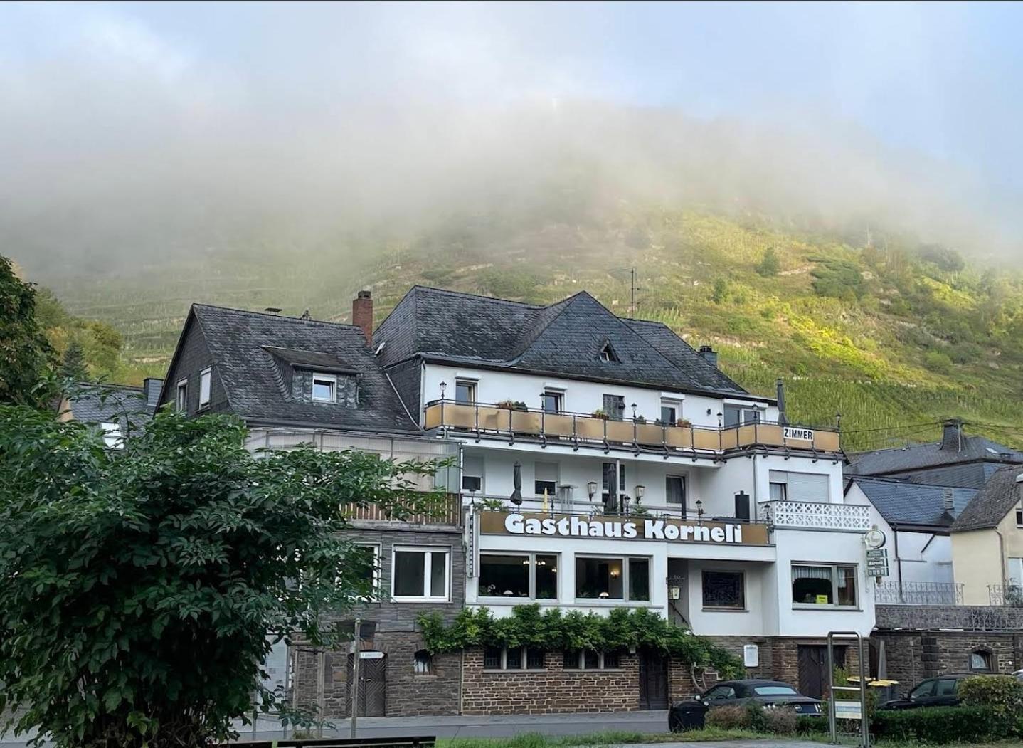 Gasthaus Korneli Sankt Aldegund Dış mekan fotoğraf