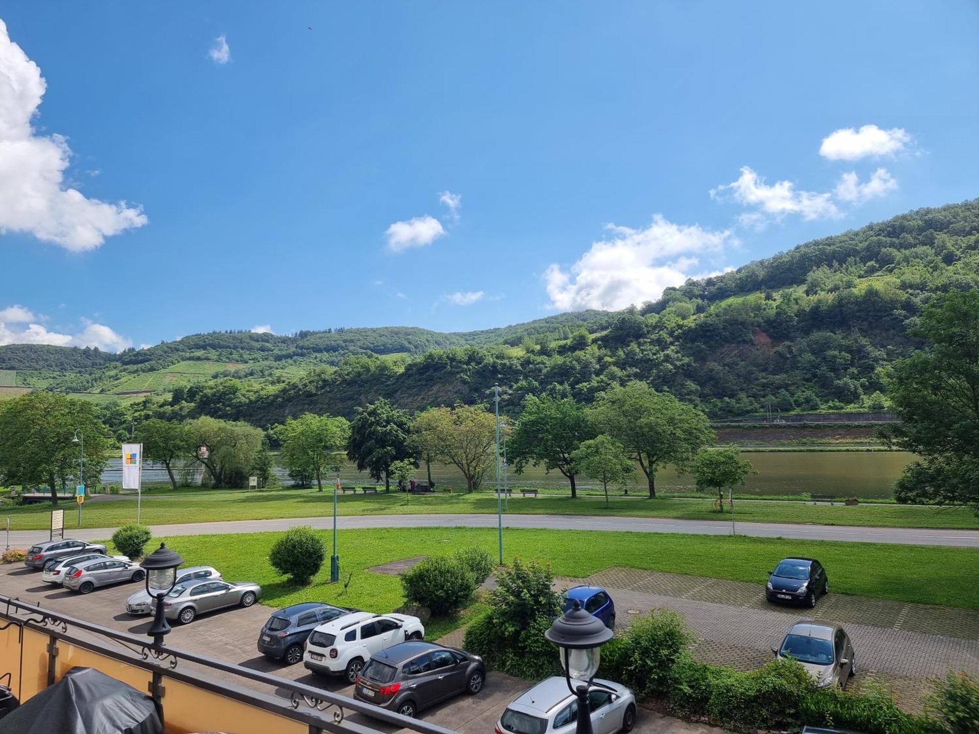 Gasthaus Korneli Sankt Aldegund Dış mekan fotoğraf